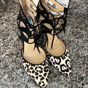 Animal print pointed toe heels
